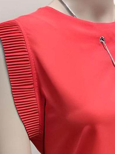 Sleeveless Top Neck with Chain